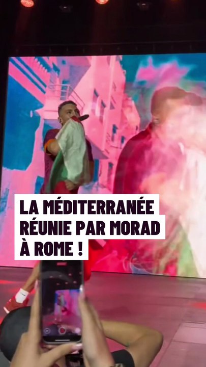 Le Roma Summer Fest était sold out hier pour Morad. Né à L’Hospitalet de Llobregat, dans la banlieue barcelonaise, passé de WhatsApp aux grandes scènes, il connecte Jul, Dystinct et Capo Plaza !