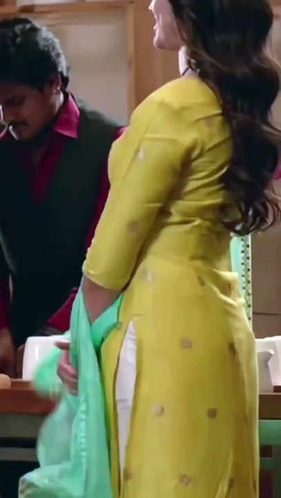 Krithi Shetty Hot Vertical Edit