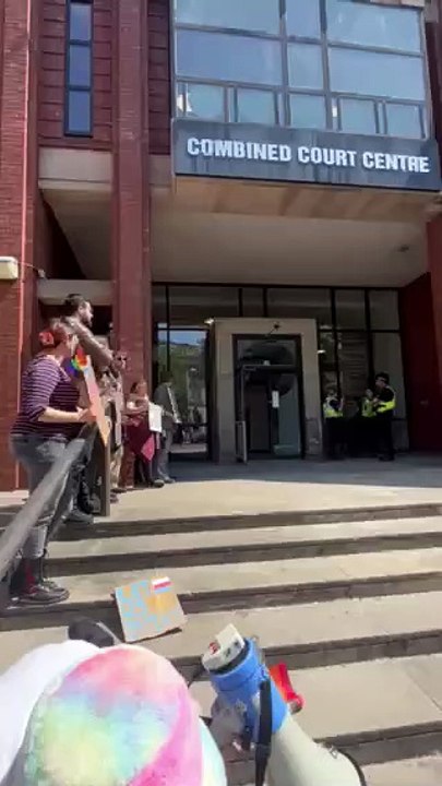 Hull crown court disrupted by trans rights protestors following Supreme Court ruling