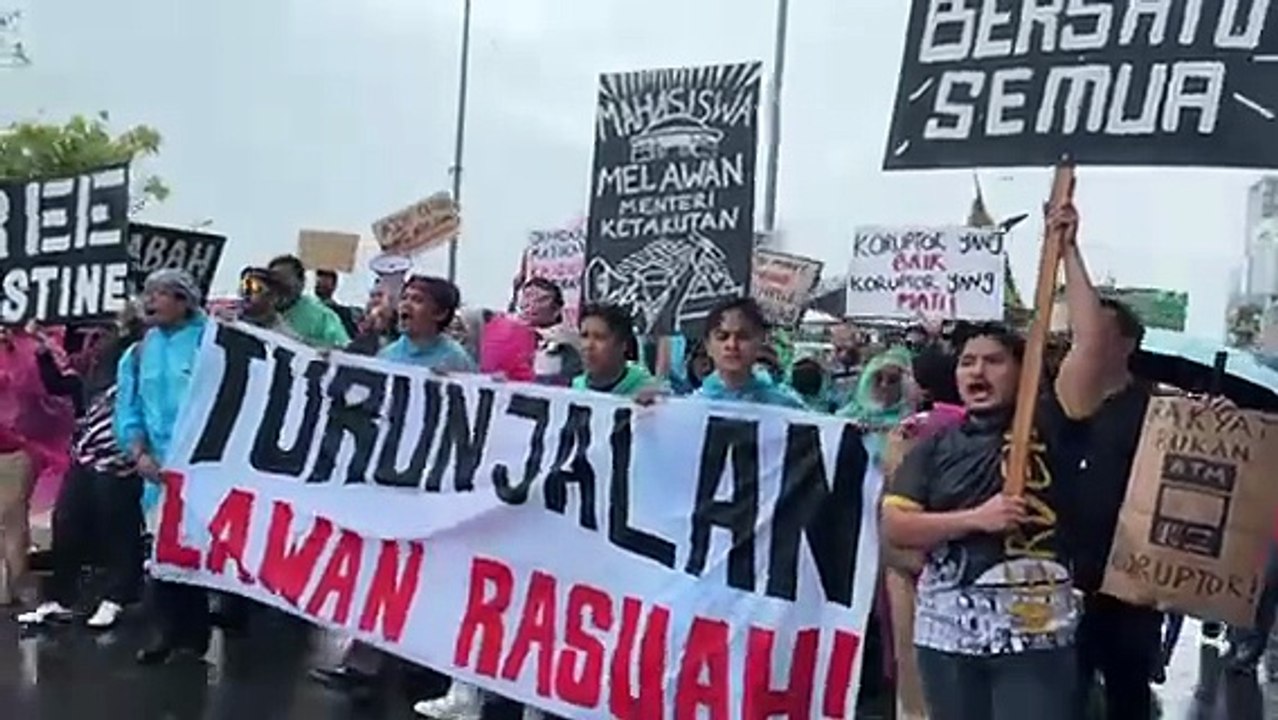 Gempar Rasuah demonstration in Kota Kinabalu