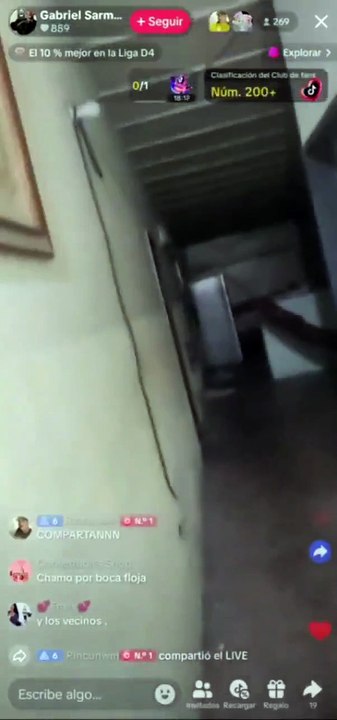 Influenciador morre durante live