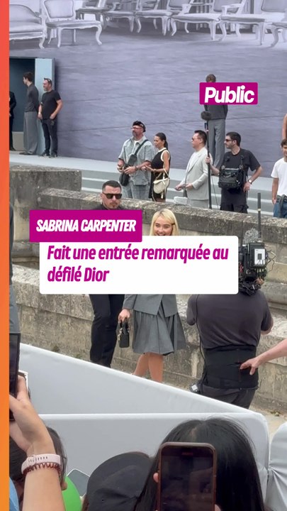 Sabrina Carpenter fait une entrée remarquée au défilé Dior