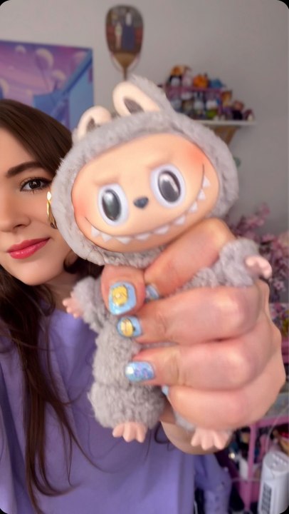 J'en ai marre que mon Labubu est à poil!!