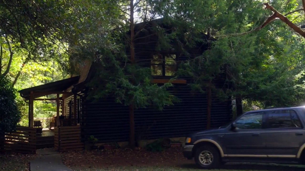 Fear Cabin: The Last Weekend of Summer - Trailer