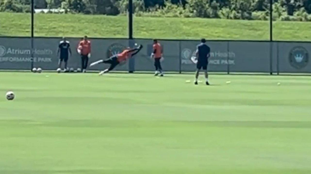 Inter, lo strano allenamento dei portieri: racchette e palle da tennis