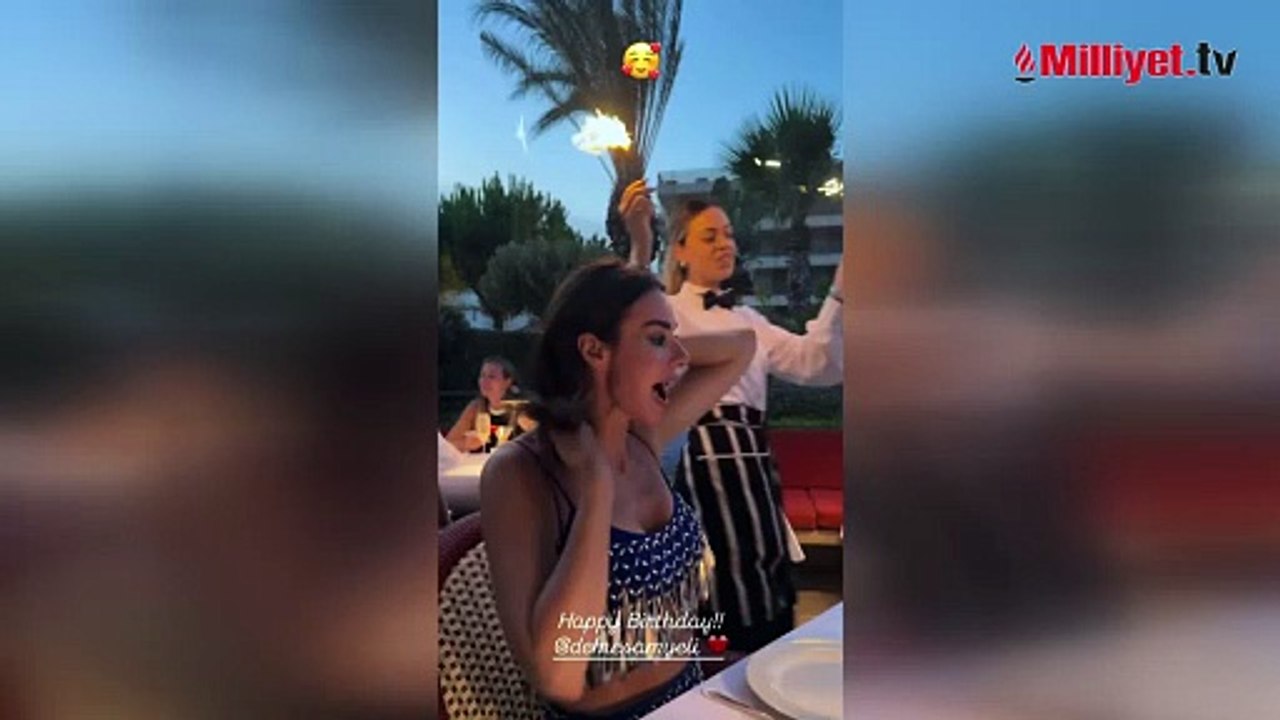 Defne Samyeli yeni yaşını Cannes'da kutladı!