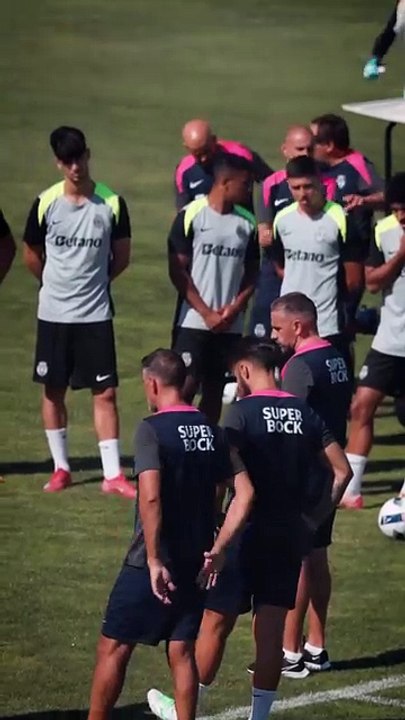 Minuto Silêncio Sporting Treino Diogo Jota André Silva