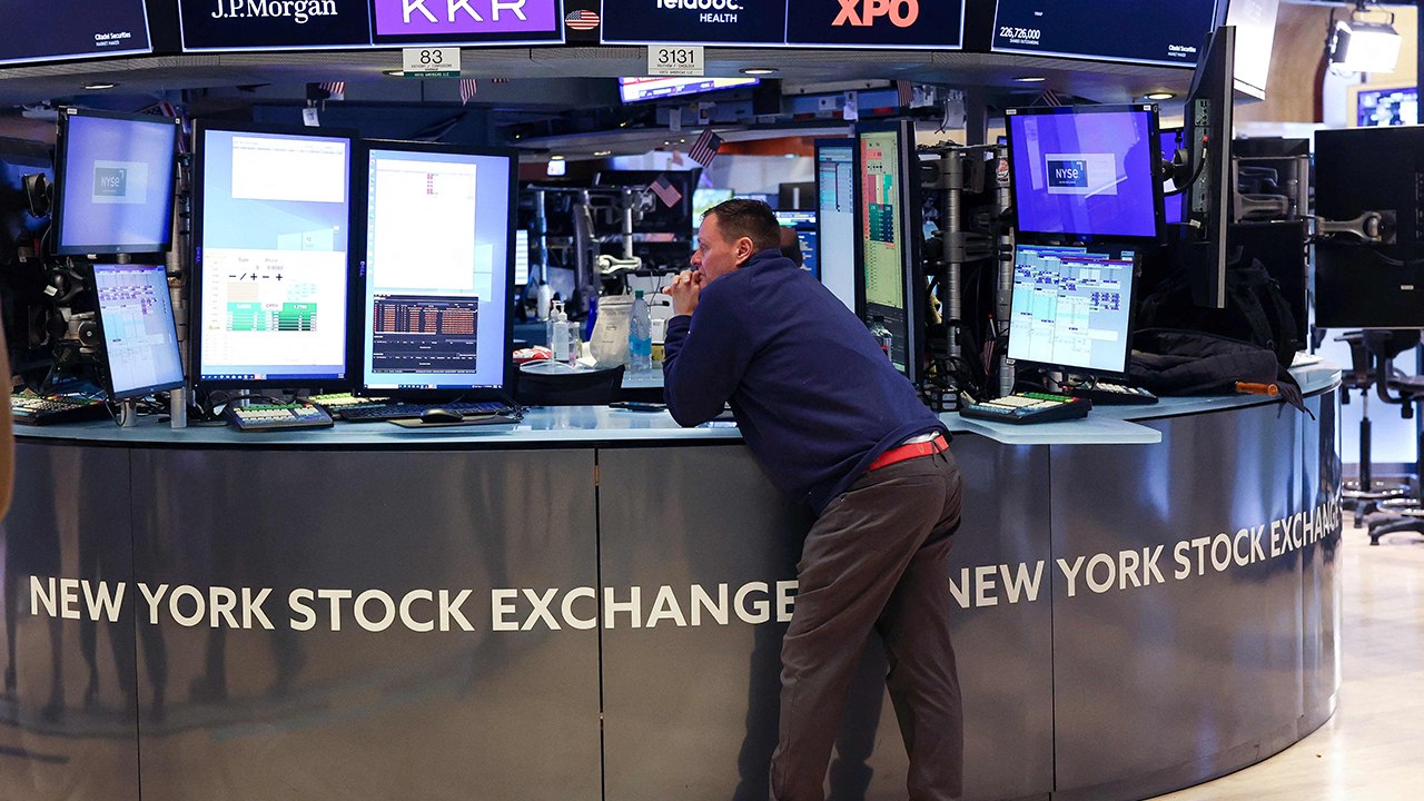 뉴욕 증시, 트럼프 관세 서한 발송 방침에 동반 하락 출발 / YTN