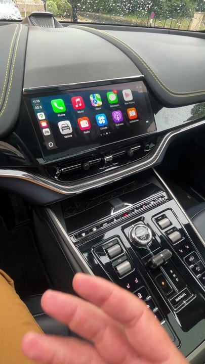 Nouveau système Apple Car Play Ultra Aston