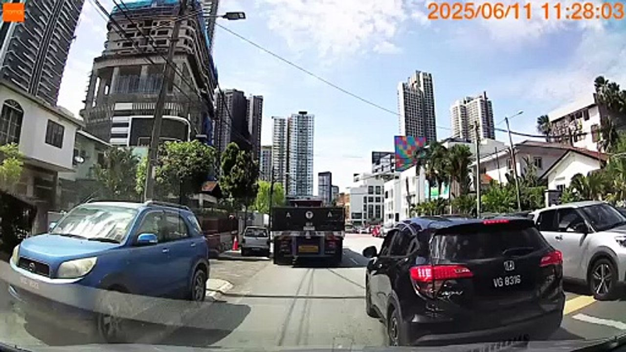 What happens when you live next to a construction site in Bangsar... and what needs to be done when there is a ‘conflict’