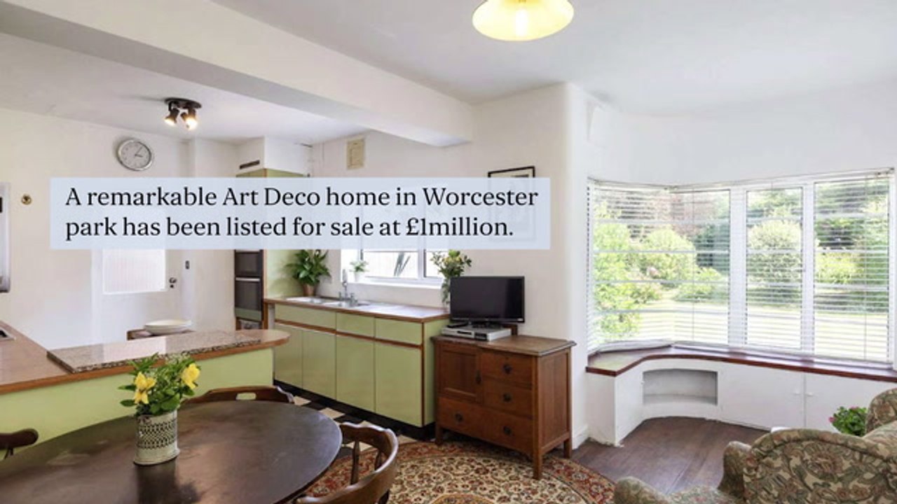 Inside an Art Deco home in Surrey for sale for £1m after 50 years