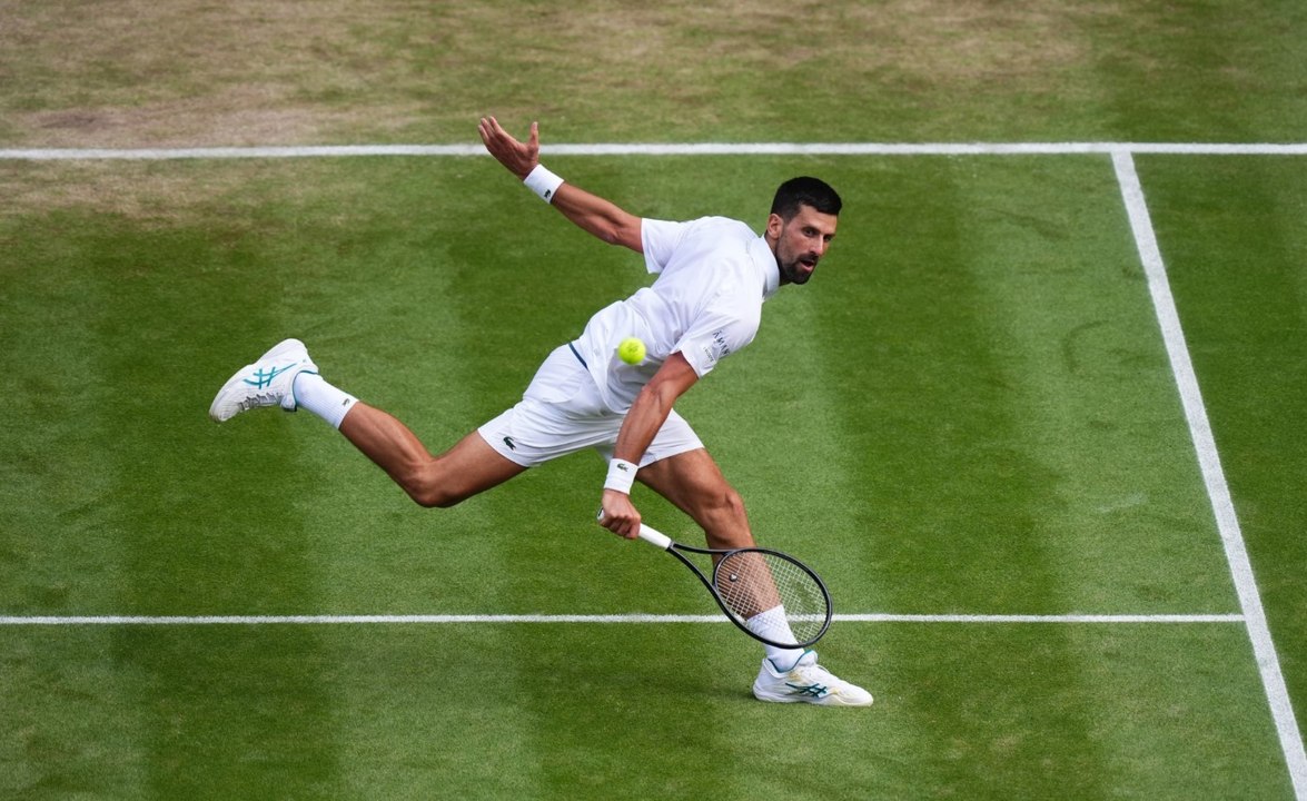 Wimbledon : Novak Djokovic atteint sa septième demi-finale consécutive