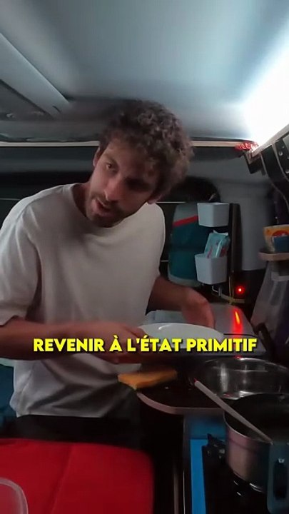 Faire la vaisselle dans un van aménagé...
