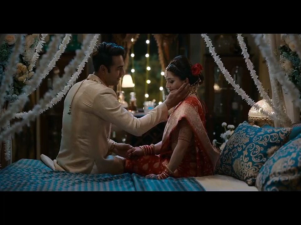 Mehreen Pirzada 😍 Kiss