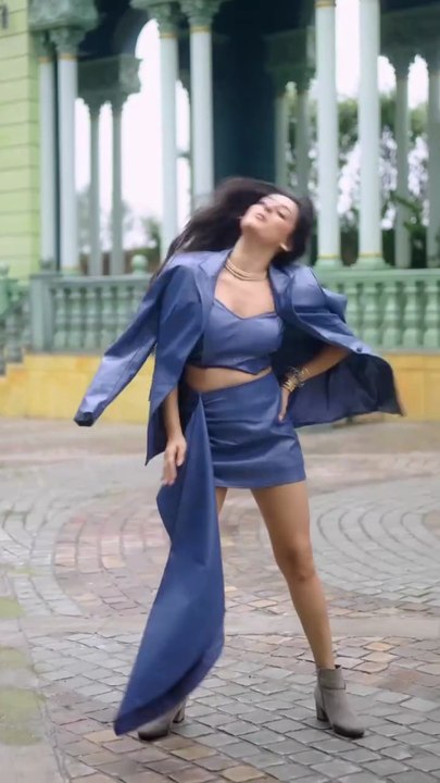 Isha malviya on Siraa song