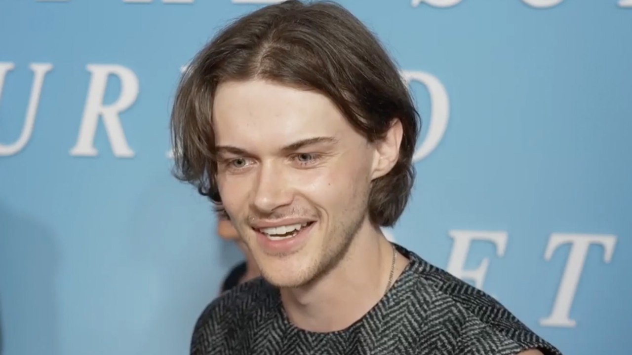 Christopher Briney Praises 'The Summer I Turned Pretty' Fanbase & Addresses Online Discourse | THR Video