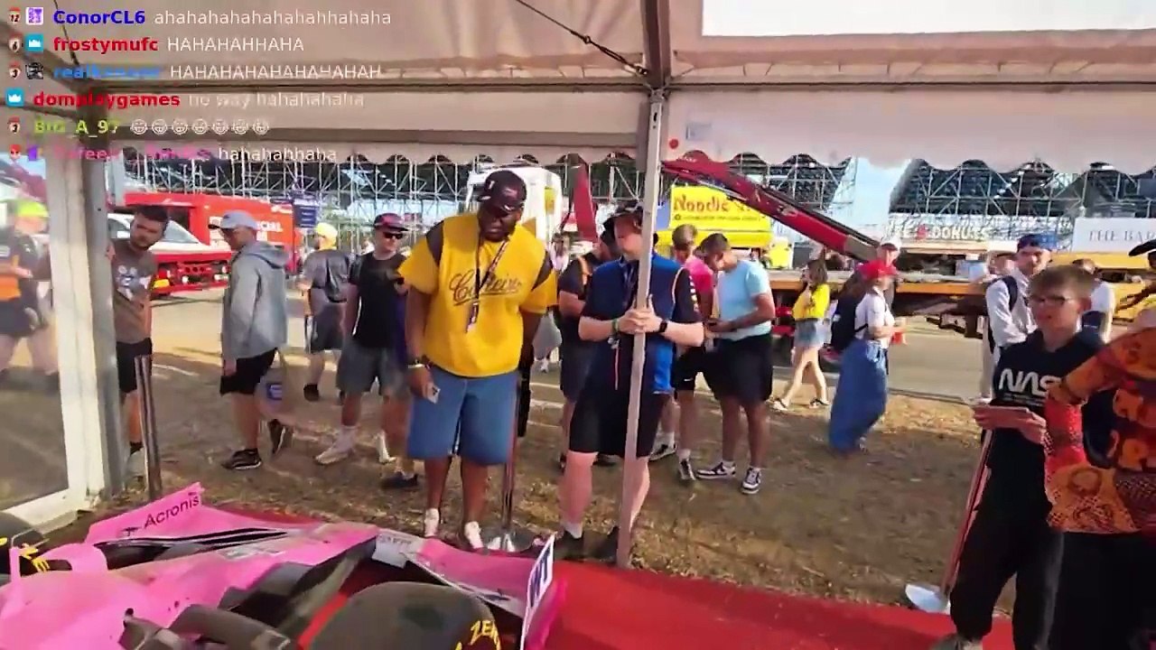 Detienen a tres YouTubers por romper un coche de Fórmula 1 en Silverstone: acabaron en el calabozo