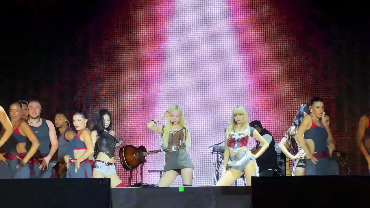 BLACKPINK - 뛰어 Jump Full Performance + Encore (Live from Deadline World Tour in LA) 4K Fancam #BLACKPINK #블랙핑크 #뛰어 #JUMP #MV #OUTNOW #YG #APT