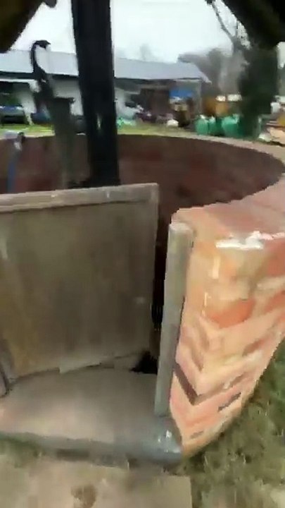 fell_into_old_grandfather_s_well_#shortsvideo(360p)