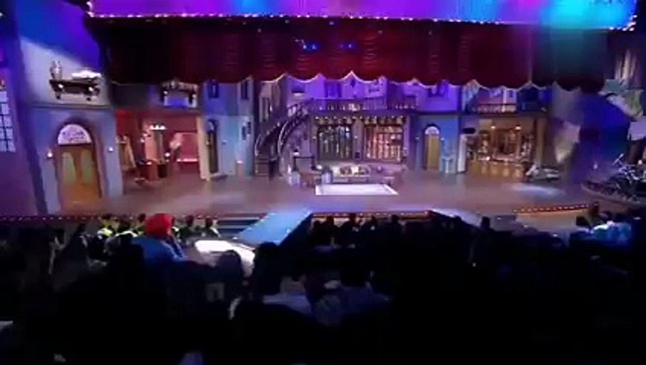 What is a difference between private department and Government department