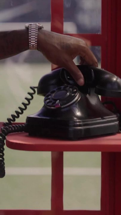 Marcus Rashford signs with Barcelona!