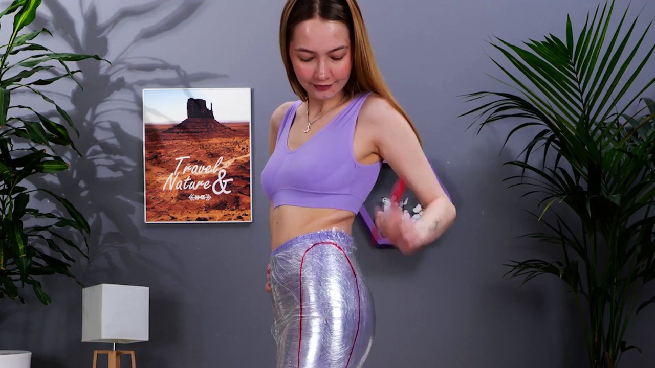 Channeling Jessica Rabbit with Crafty Magic & Improvised Glam 💄🎩