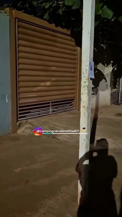 Cartazes polêmicos expõem "Talarica safada" de presidiário e agitam bairro