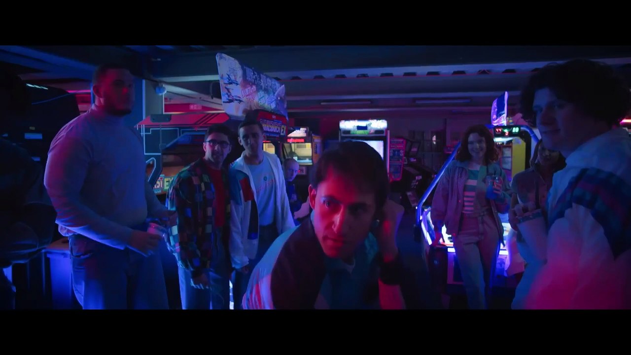 Giant Trailer (2025)