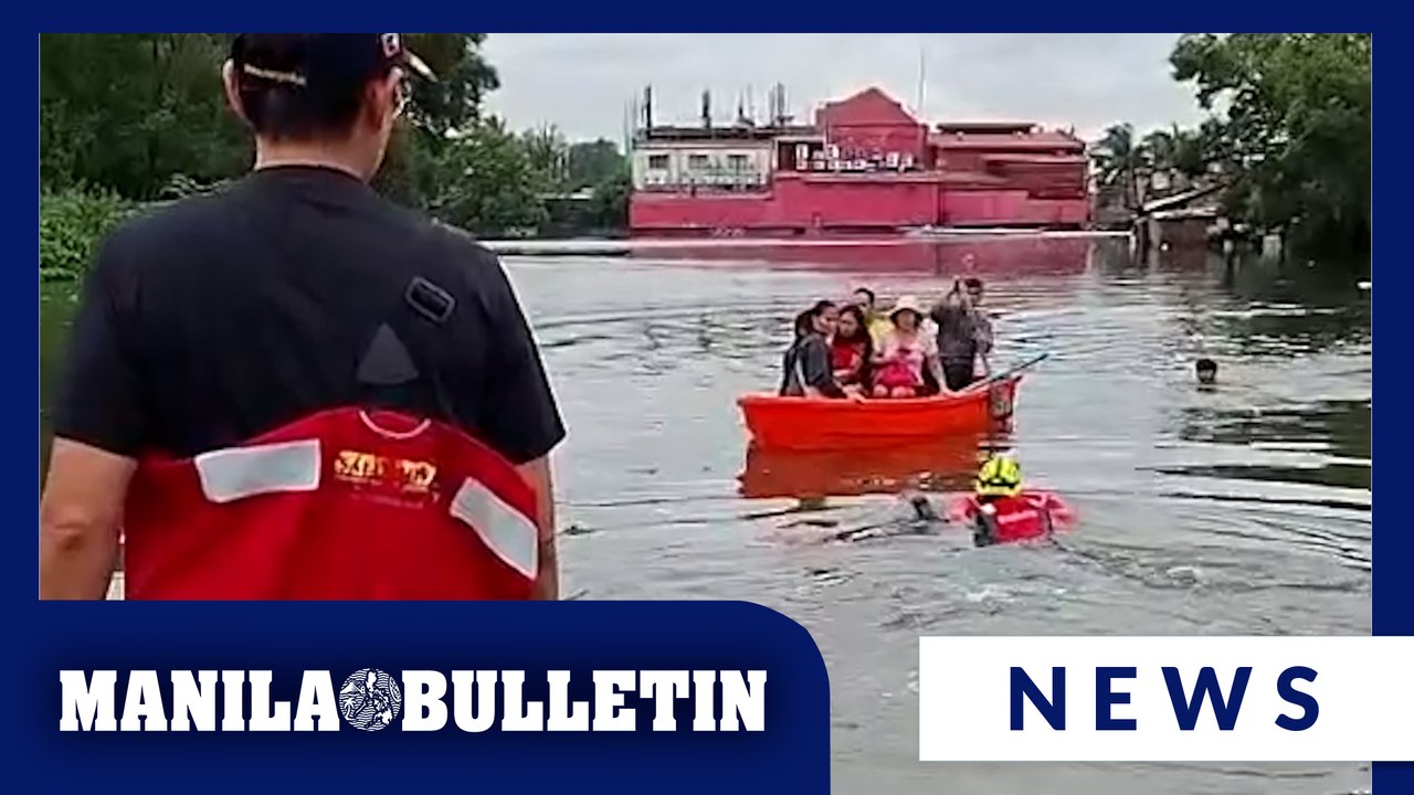 Wall collapses in Navotas City, causes heavy flooding