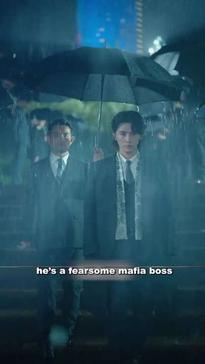 From Mafia Boss to Teacher: An Unexpected Transformation 🎬