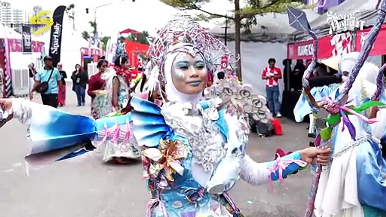 Sampah bertukar menjadi fashion!