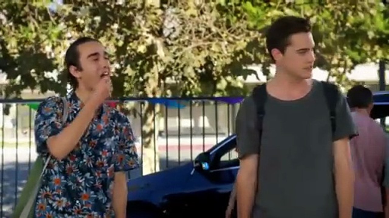 Discover the Allure of French College Romance 🎬