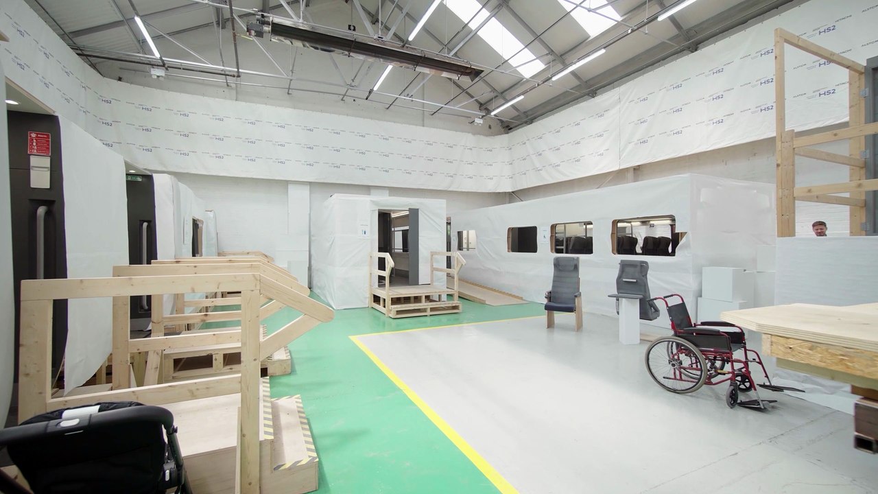 HS2 Class 895 model train carriage