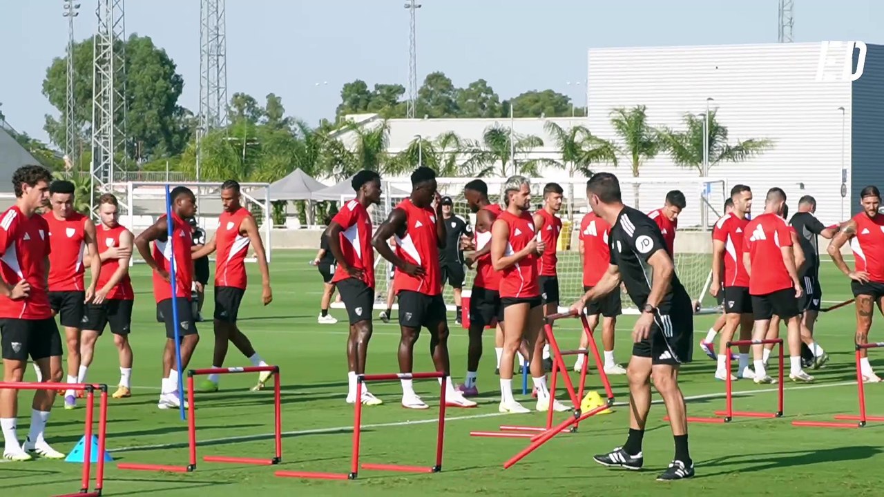 El Sevilla arranca la semana sin Loïc Badé