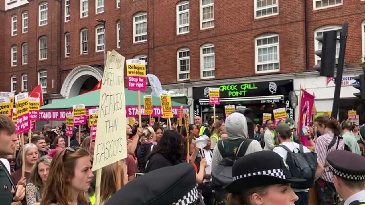 Counter-protesters descend on Islington to show support for asylum seekers