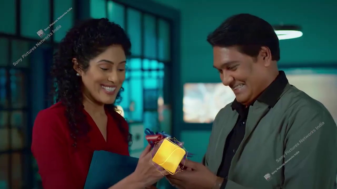 Abhijeet Bring a Gift for Tarika | CID Return Today on 9:30pm