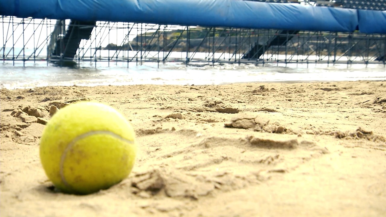 Luanco: la magia del único torneo de tenis... ¡sobre arena de playa!