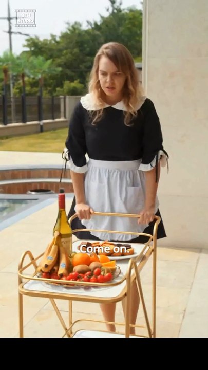 The Lost Daughter's Silent Cry