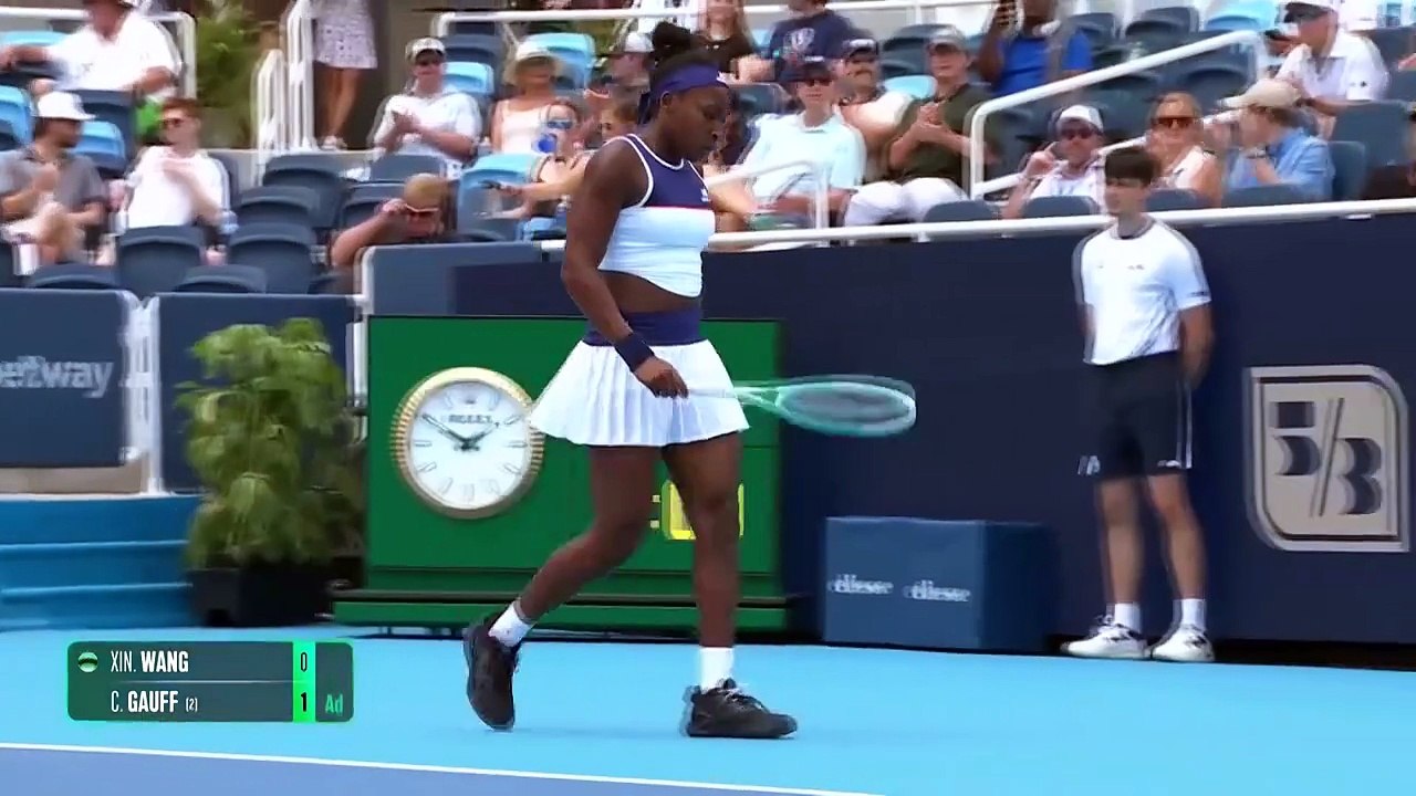 Gauff kickstarts Cincinnati campaign with comfortable win