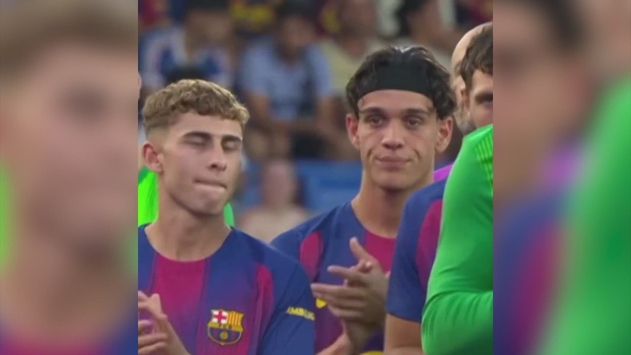 La pillada a Héctor Fort durante el discurso de Ter Stegen