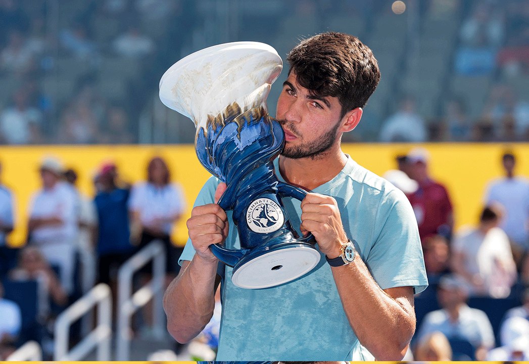 Cincinnati - Sinner contraint à l'abandon, Alcaraz titré