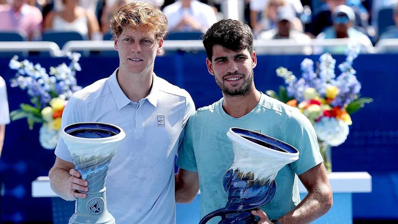 Alcaraz se lleva el título de Cincinnati tras la retirada de Sinner a los 23 minutos de juego