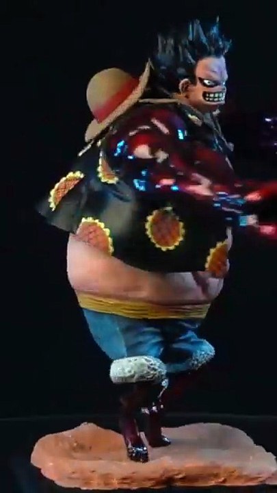 Luffy Gear 4 Sculpture