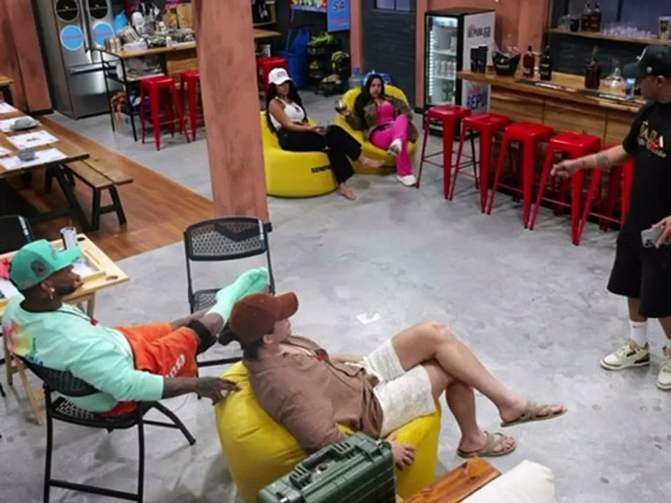 Caos en La Casa de Alofoke se Derrumba Todo