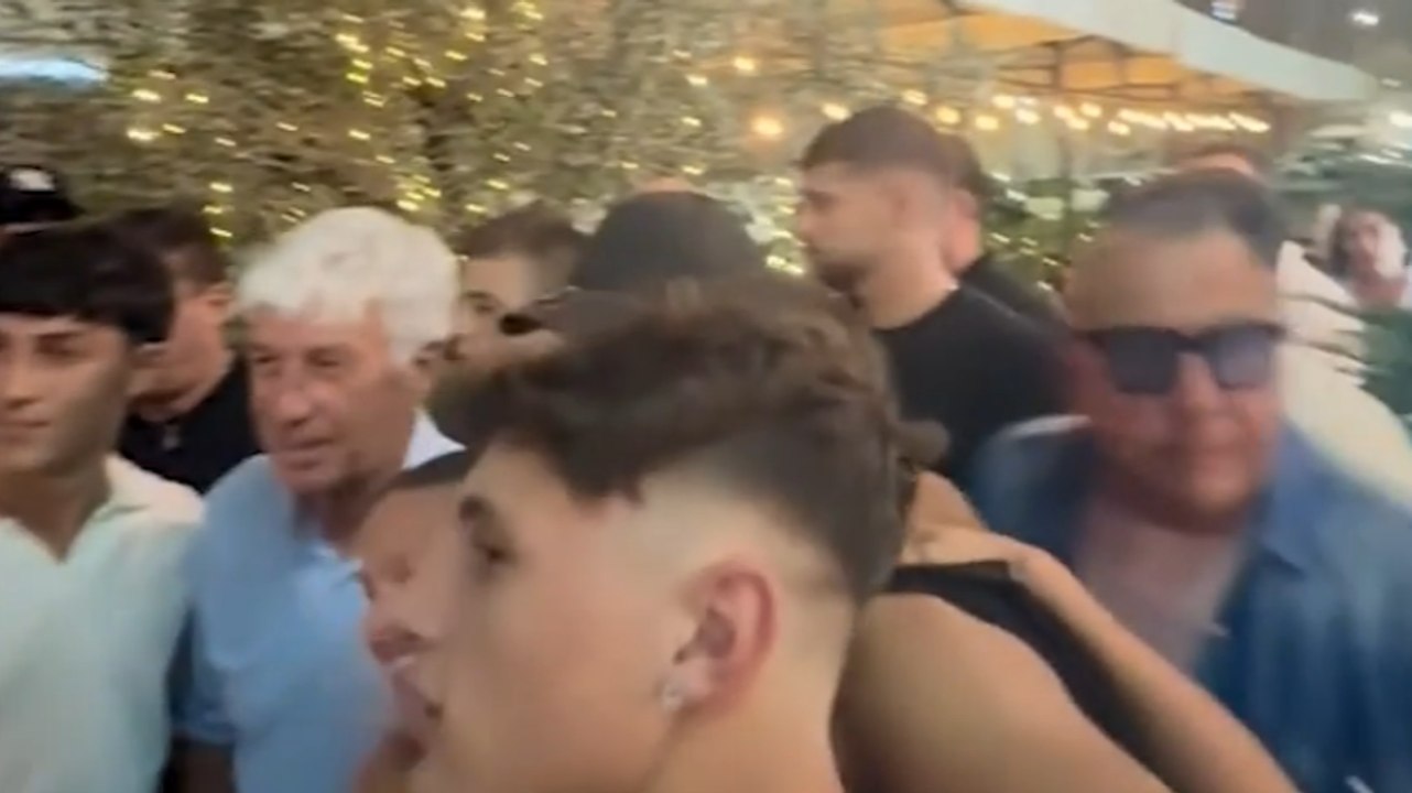Gasperini cena a Garbatella. I tifosi lo raggiungono e... gli fanno una richiesta