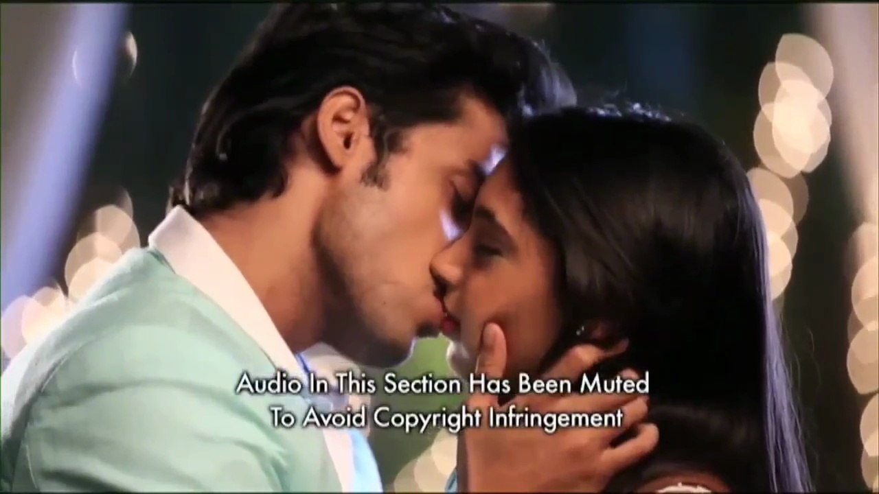 Manik and Nandini Kiss Scene