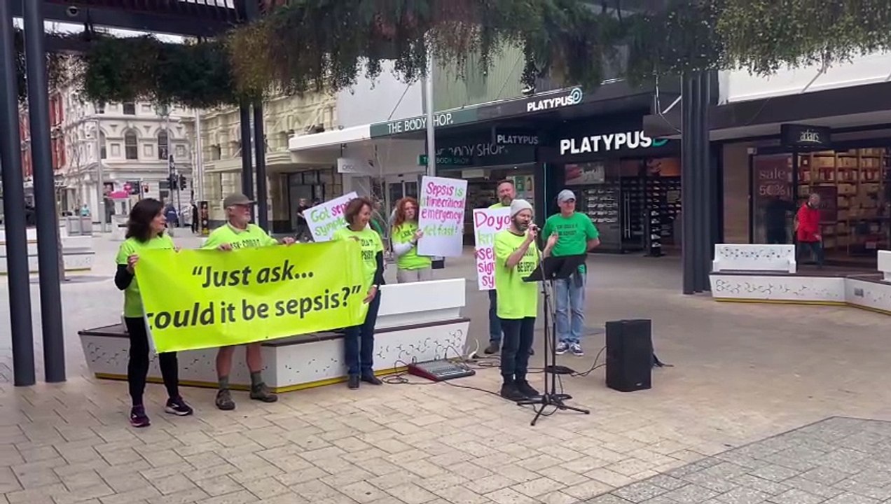 Flash mob in Brisbane Street Mall, Launceston | September 2025 | The Examiner