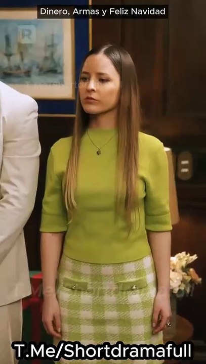 Dinero, Armas y Feliz Navidad ES ReelShort