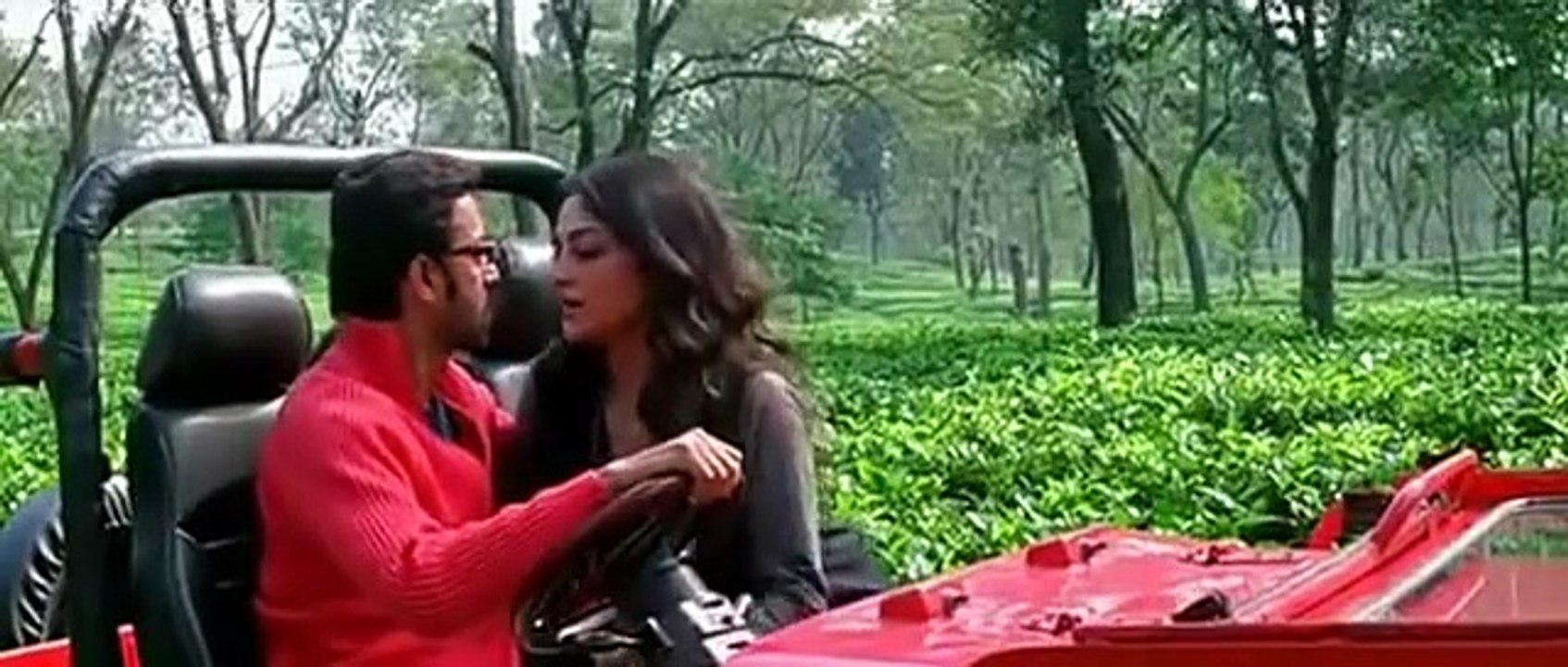 Bengali Actress Roopa Ganguly Hot Smooch