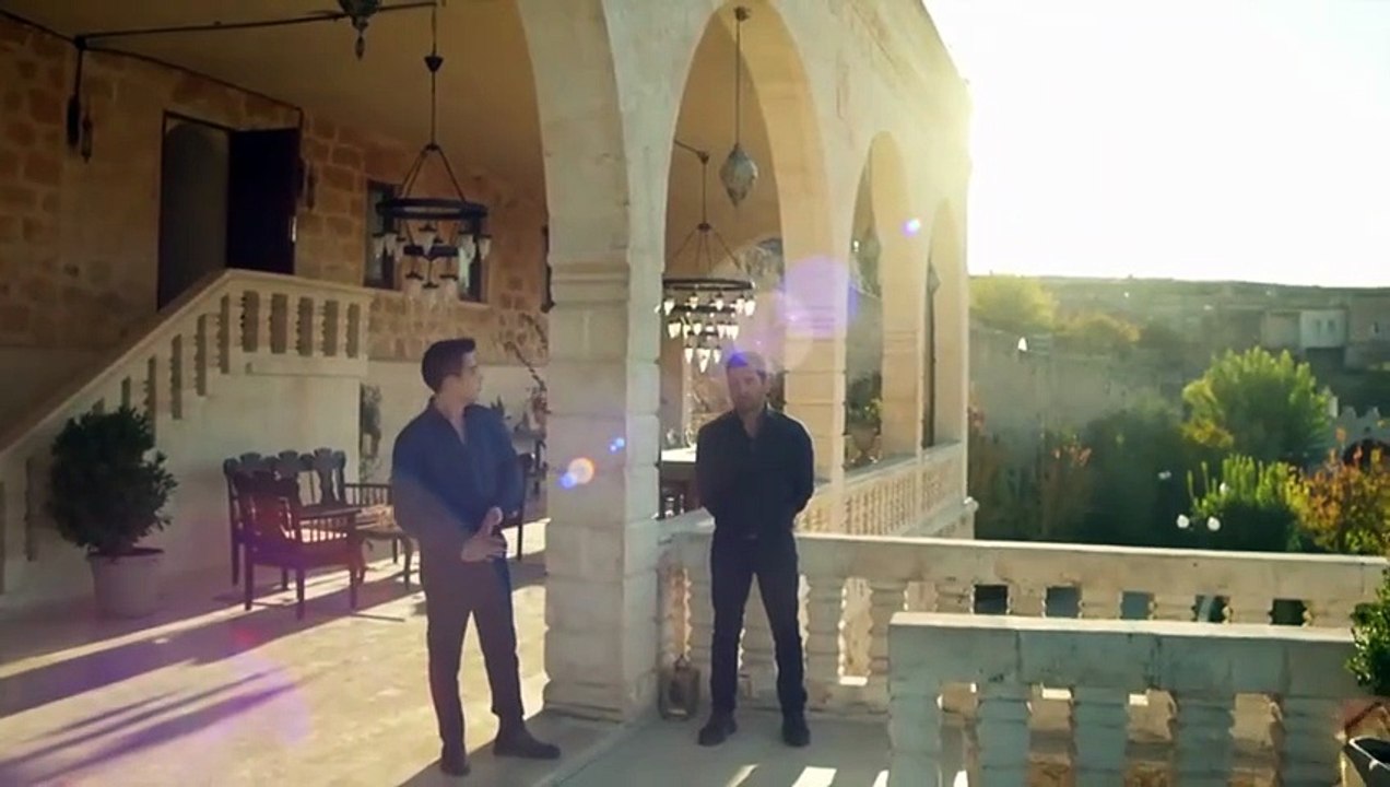 Uzak Sehir - Episode 3 (English Subtitles)